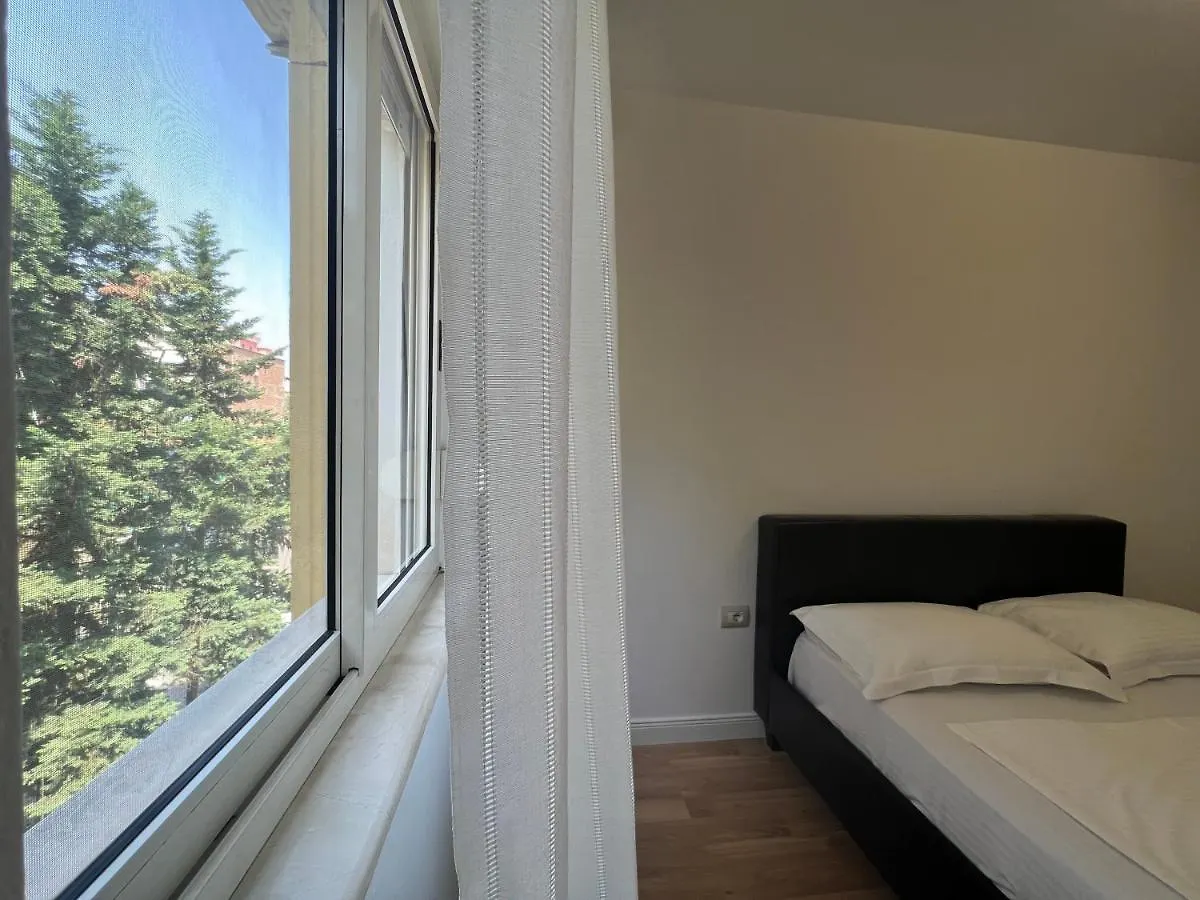 Lana Studio Apartment Tirana Albania
